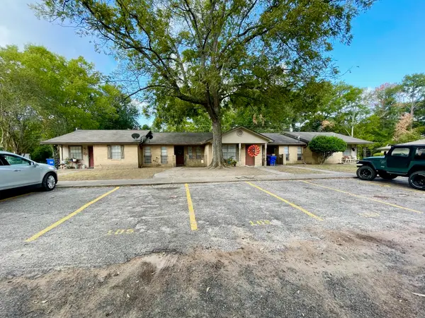 2301 N 6th / Green Meadows Street, Crockett, TX 75835