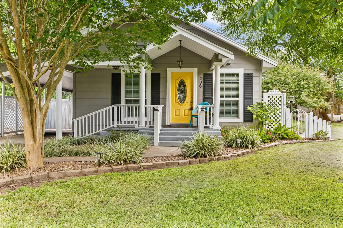206 County Road 254, Ganado, TX 77962 - #1