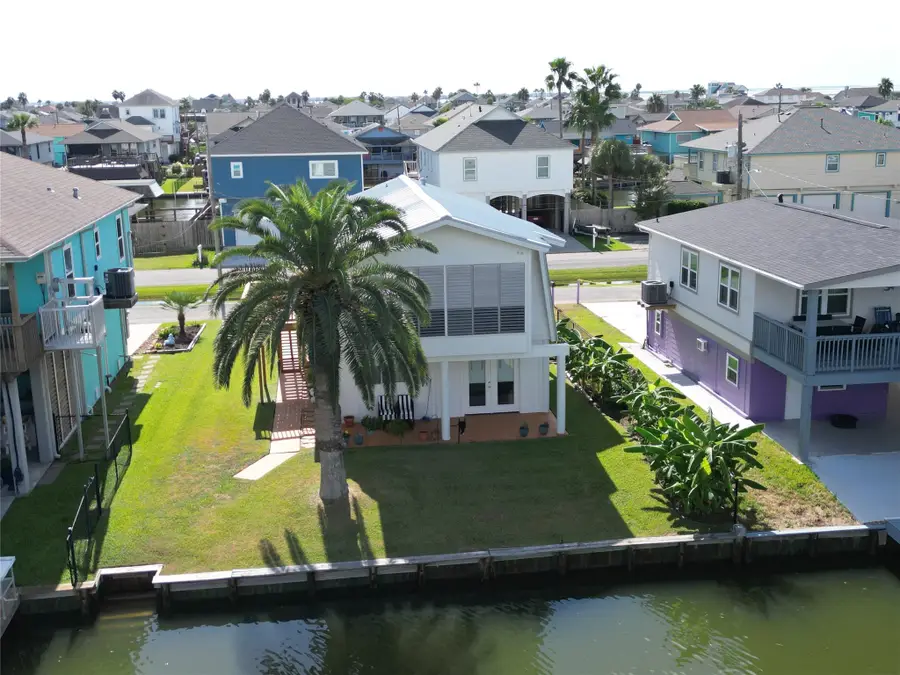 88 Tarpon Street, Bayou Vista, TX 77563 - #2