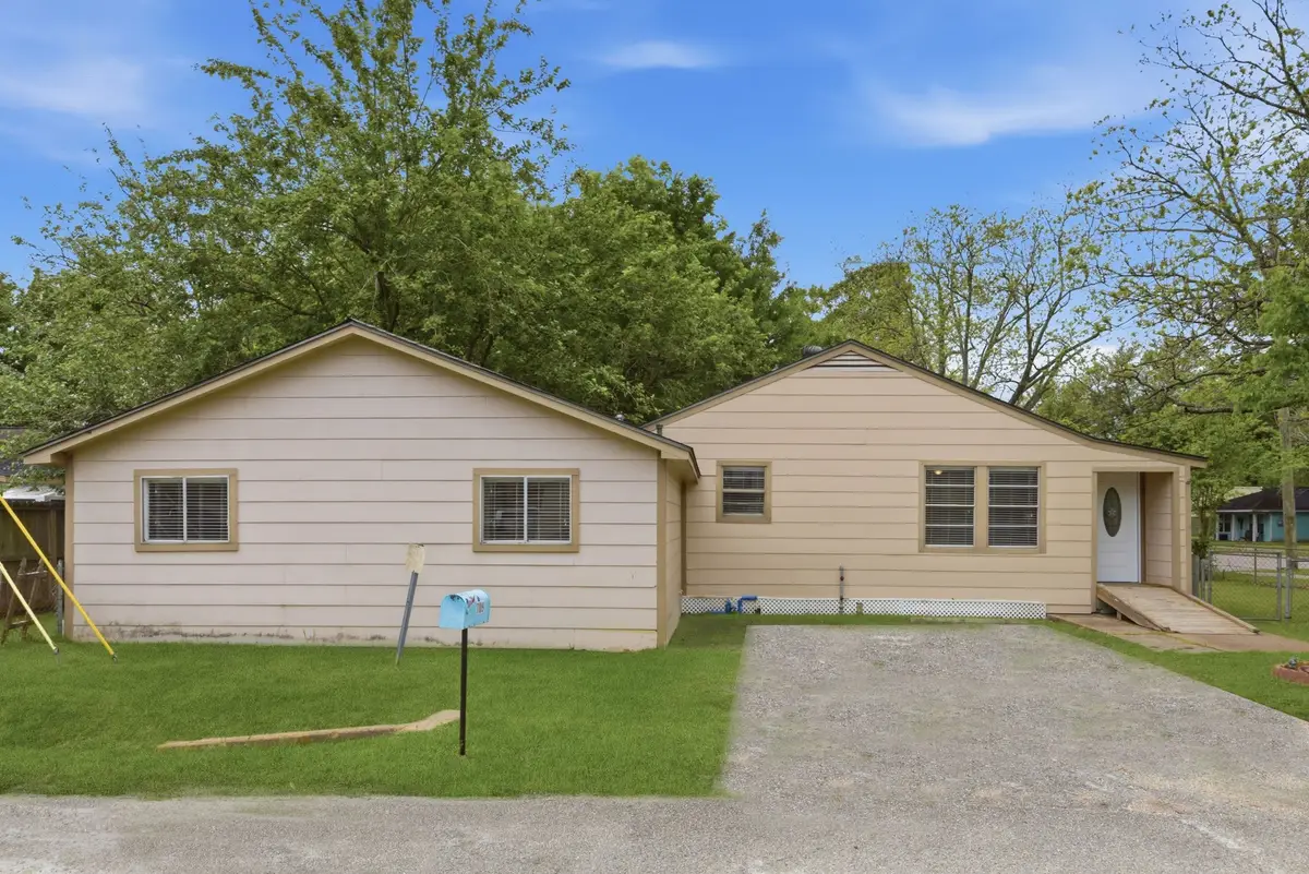 1109 E Walker Street, League City, TX 77573 - #1