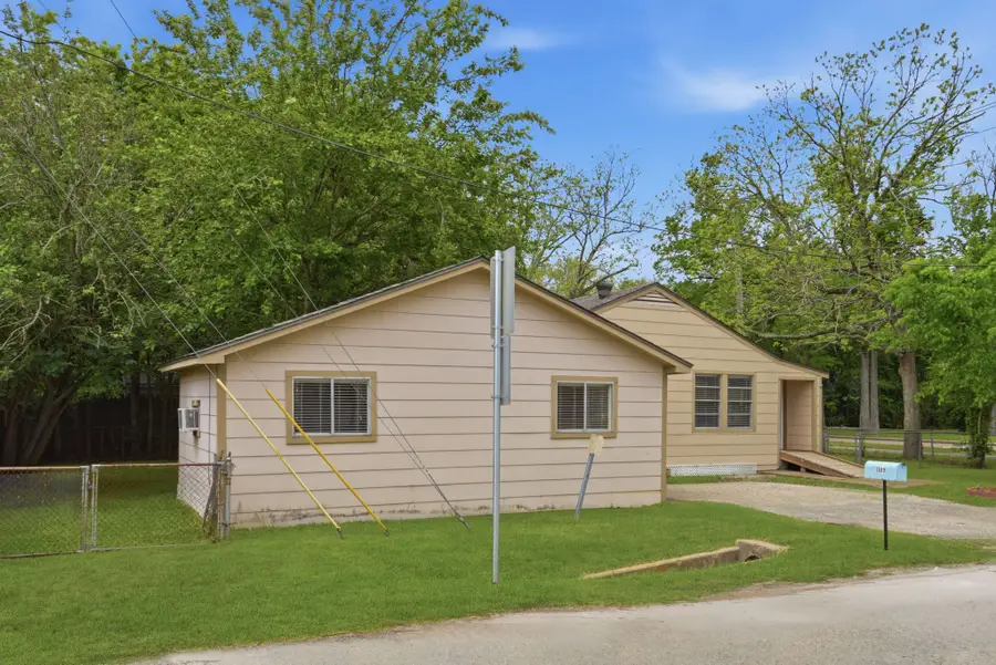 1109 E Walker Street, League City, TX 77573 - #3