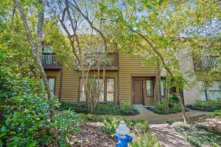 11711 Memorial Drive #367, Houston, TX 77024 - Image #2