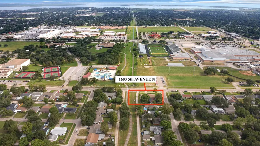 1603 5th Avenue N, Texas City, TX 77590 - #2