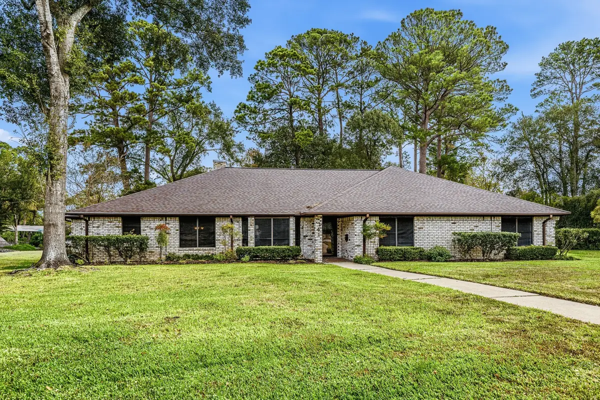 241 Hickory Street, Huntsville, TX 77320 - Image #1