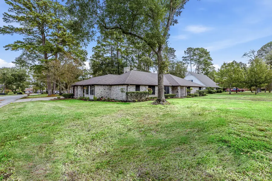 241 Hickory Street, Huntsville, TX 77320 - Image #2