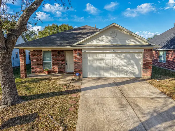 8911 Smokey Ridge Lane, Houston, TX 77075