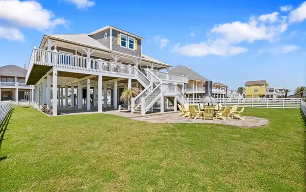 2344 Trinidad Drive, Port Bolivar, TX 77650