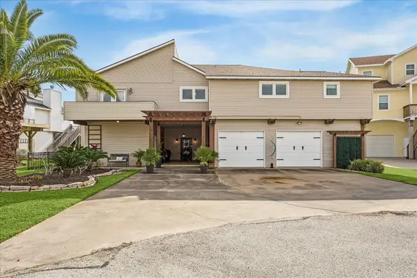 115 Bamaku Bend, Galveston, TX 77554