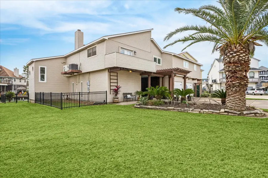 115 Bamaku Bend, Galveston, TX 77554 - #2