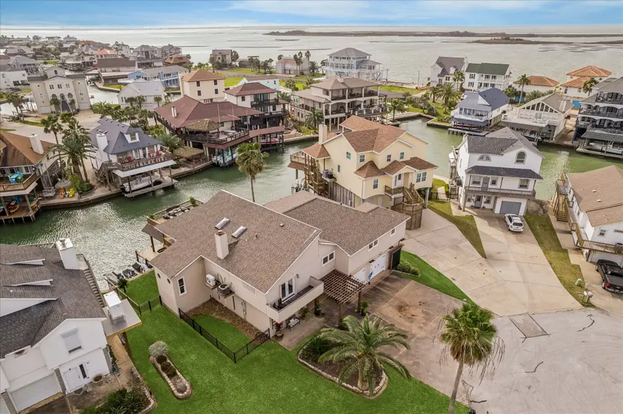 115 Bamaku Bend, Galveston, TX 77554 - #3