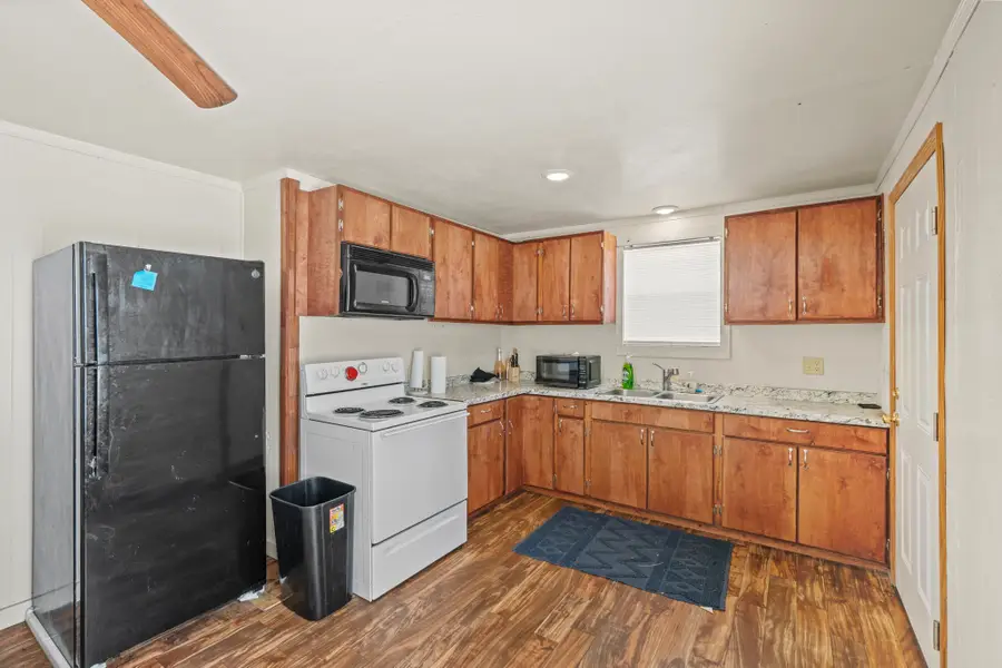 7033 Fm County Road 957, Schulenburg, TX 78956 - #3