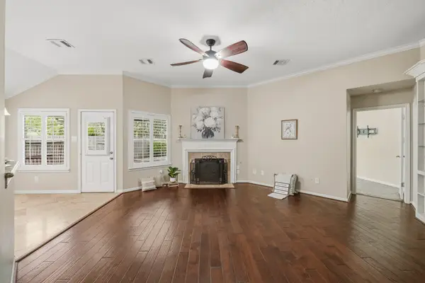 223 W New Meadows Drive, Sugar Land, TX 77479