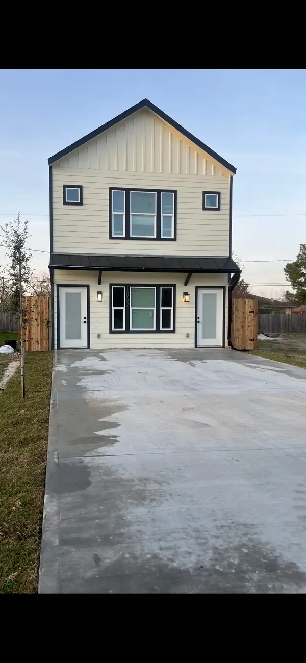1062 Saint Clair Street, Houston, TX 77088