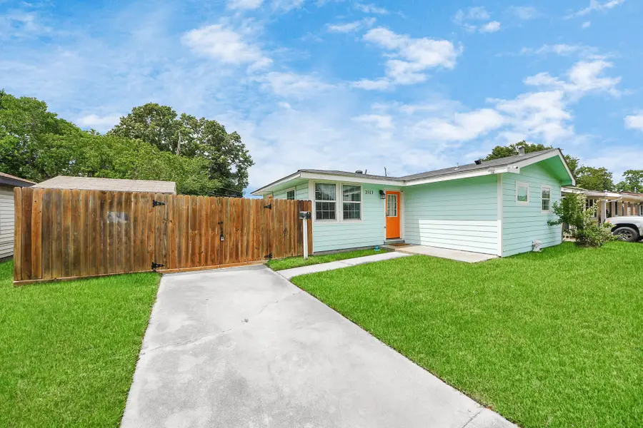 2513 Thomas Avenue, Pasadena, TX 77506 - Image #2