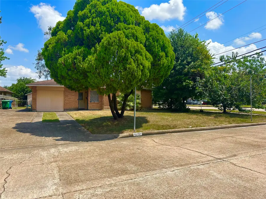 5502 Mackinaw Street, Houston, TX 77053 - #2