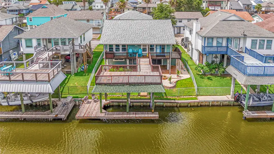 19 N Sandpiper Street, La Marque, TX 77568 - #3