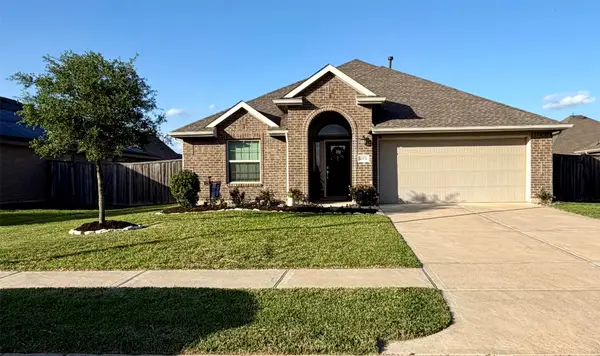 4931 Twin Summit Drive, Rosenberg, TX 77469