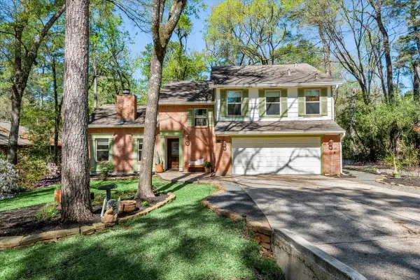 95 Yewleaf Drive, The Woodlands, TX 77381