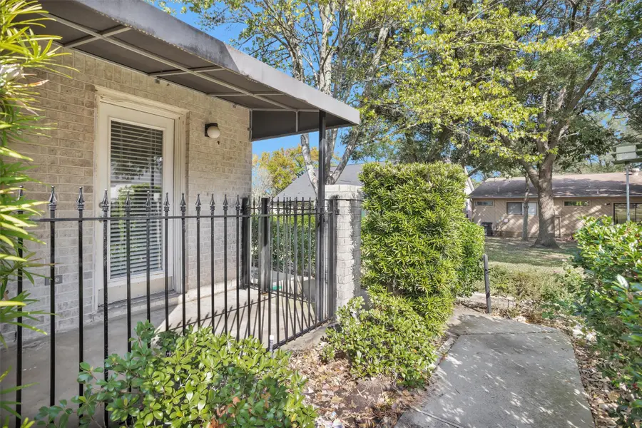 106 Fairway View Court, Conroe, TX 77356 - #3