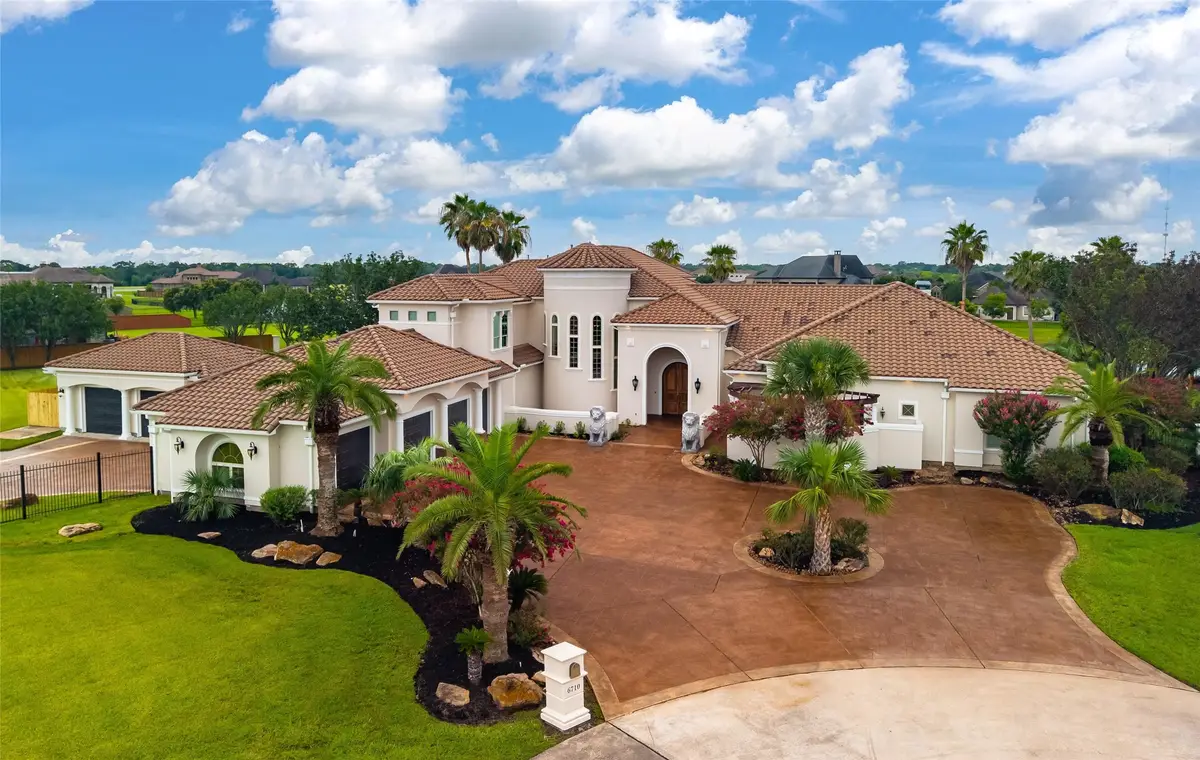 6710 Falcon Point, Dickinson, TX 77539 - #1