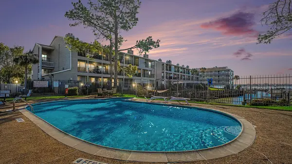 4011 Nasa Rd 1 #505, El Lago, TX 77586