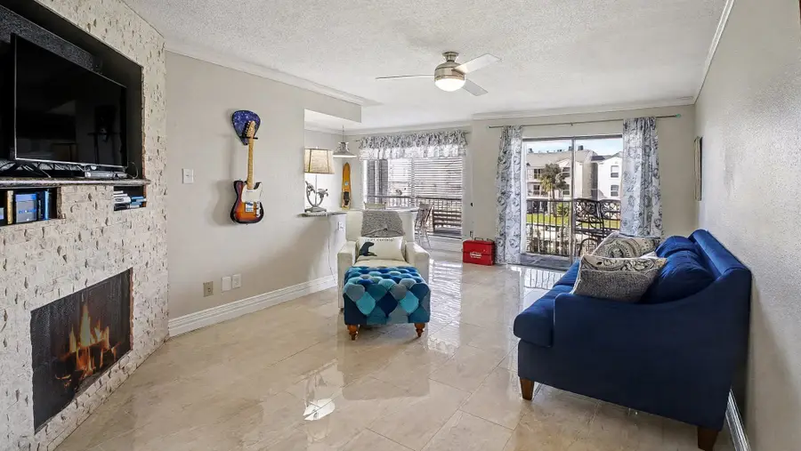 4011 Nasa Rd 1 #505, El Lago, TX 77586 - Image #3