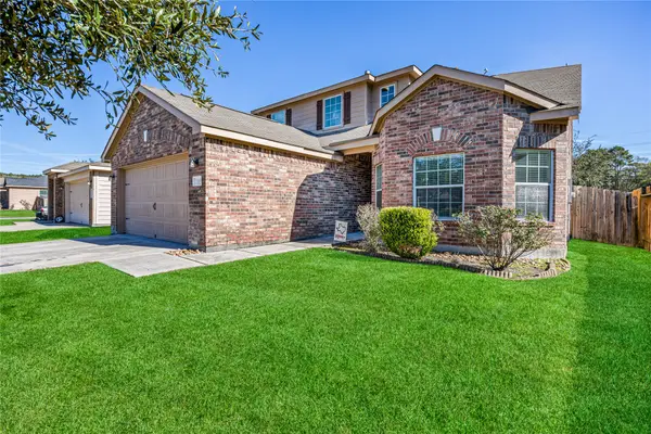 319 Falling Pine Drive, Conroe, TX 77304