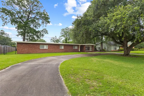 980 20th Street, Beaumont, TX 77706