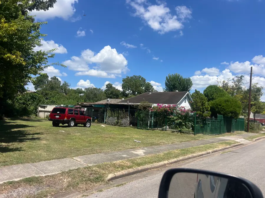 5107 Evella Street, Houston, TX 77026 - #3