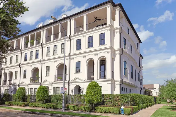 1619 Calumet Street, Houston, TX 77004