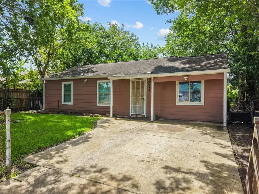 3010 Fern Street, Pasadena, TX 77503 - #2