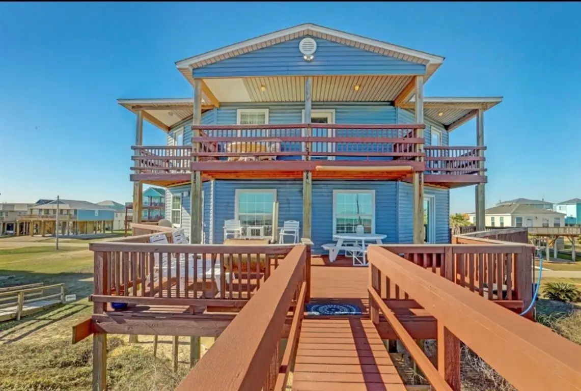 601 Wave Court, Surfside Beach, TX 77541 - #1