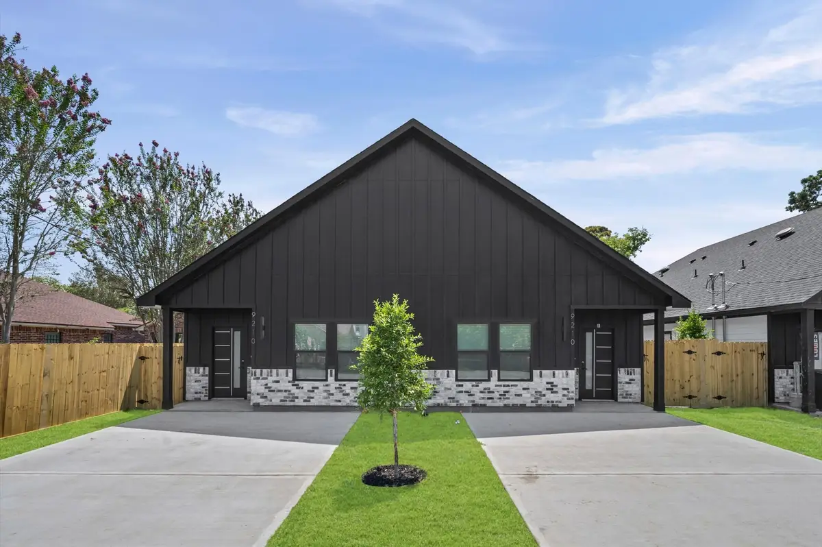 9208 Caddo Road, Houston, TX 77078 - #1