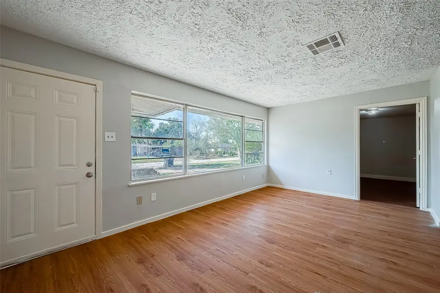 5963 Ridgeway Drive, Houston, TX 77033 - #2