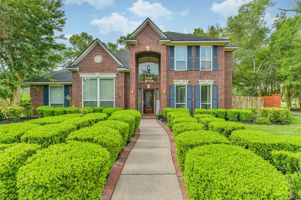 4302 Island Hills Drive, Houston, TX 77059