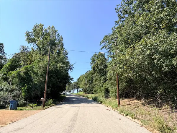 7 Red Oak Lane, Buffalo, TX 75831