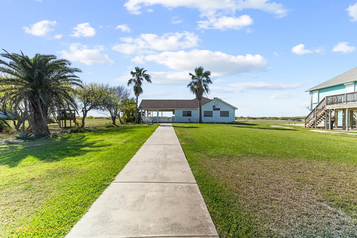316 Marshall Johnson Avenue S, Port Lavaca, TX 77979 - #1