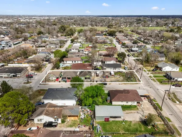 3501 Sarah Street, Houston, TX 77026