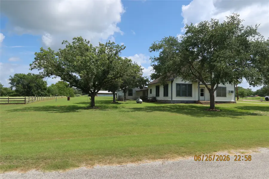 1413 N Main Street, Schulenburg, TX 78956 - #2