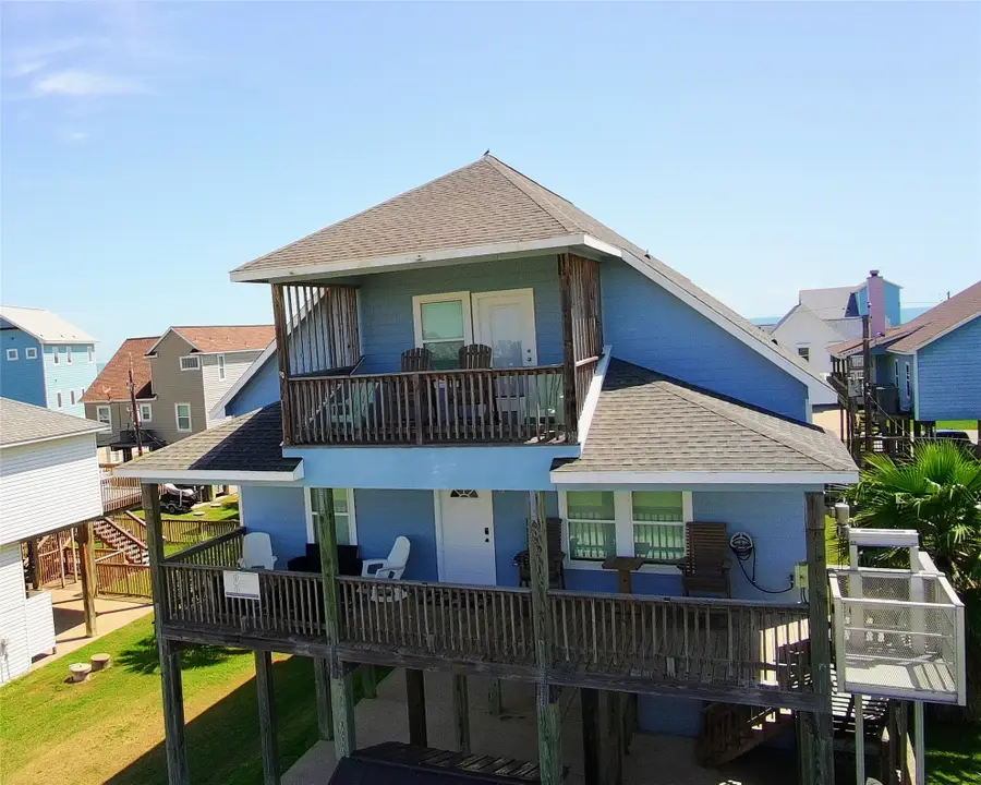 12930 Buccaneer Parkway, Freeport, TX 77541 - #2