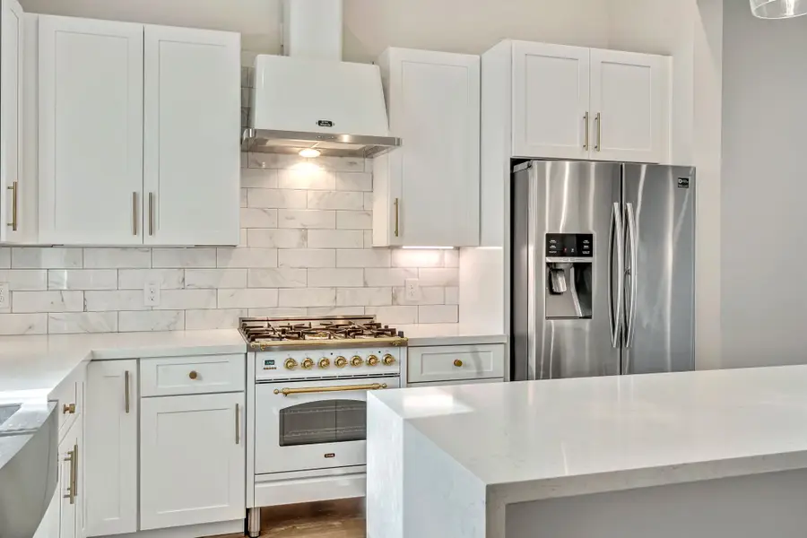 1236 W 21st Street, Houston, TX 77008 - Image #2