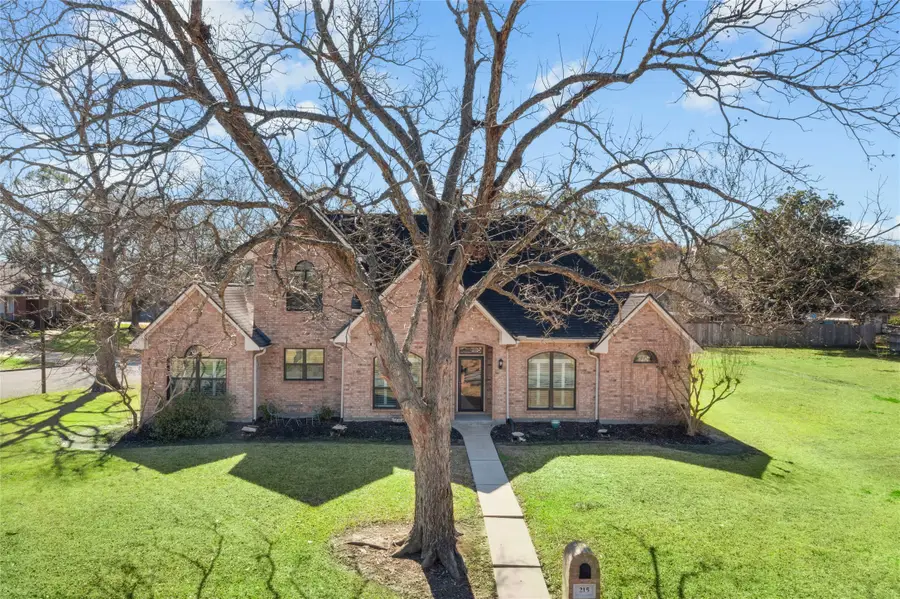 215 Ridgemont Drive, Alvin, TX 77511 - Image #3