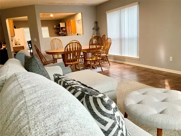 10838 Spruce Drive S, La Porte, TX 77571