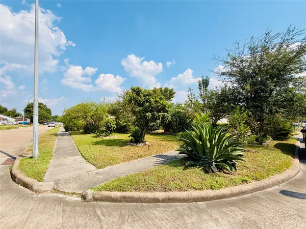 14234 Timberhaven Drive, Hockley, TX 77066