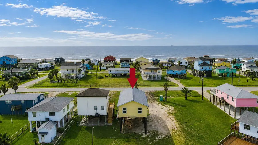 314 Surf Dr, Surfside Beach, TX 77541 - #2
