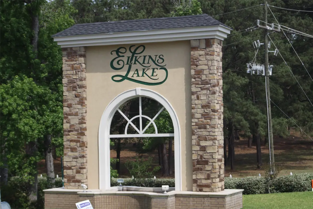 218 Broadmoor Drive, Huntsville, TX 77340 - Image #1