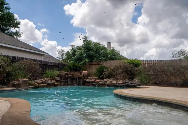 8855 Distant Woods Drive, Houston, TX 77095