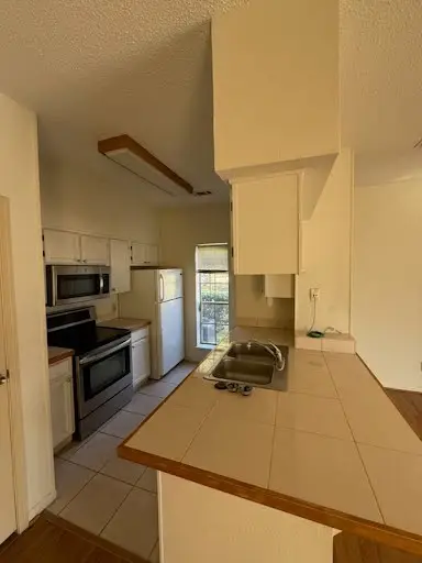 7575 Cambridge Street #1004, Houston, TX 77054 - Image #2