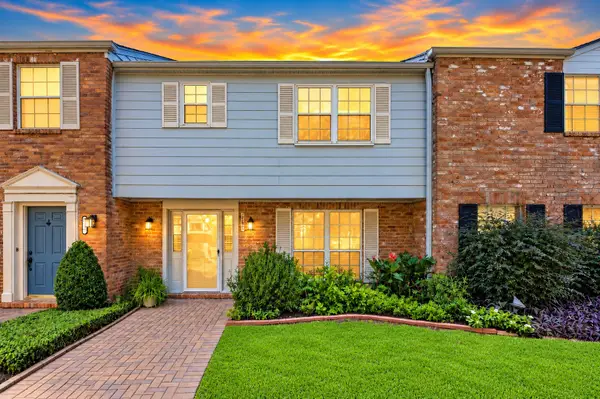 5851 Doliver Drive #22, Houston, TX 77057