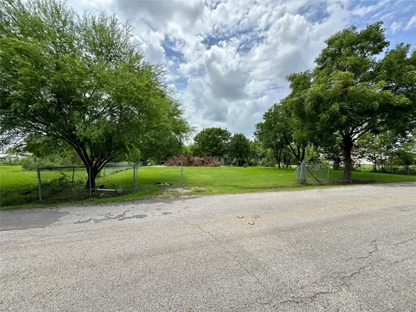 16020 1/2 Sam Brookins Street, Sugar Land, TX 77498